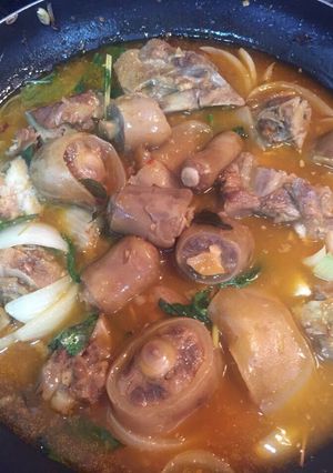 Hình của món Đuôi bò hầm sa tế.