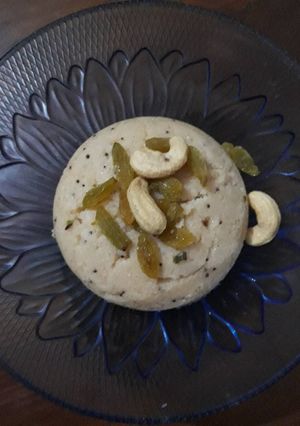 A picture of Upma with nuts.