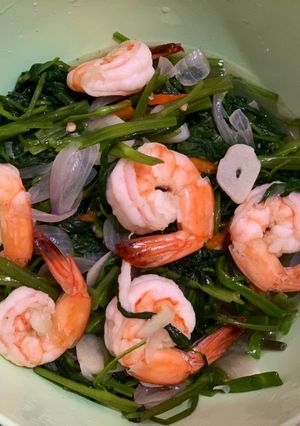 Foto resep 17. Tumis kangkung udang (diet)