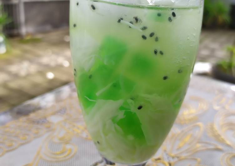 Resep: Es jelly kelapa muda untuk pemula