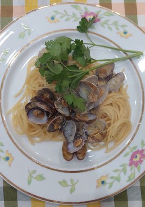 Foto di Spaghetti alle vongole in bianco