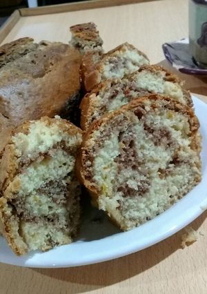 Una foto de Budín marmolado y con almendras