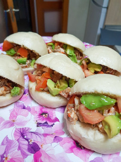 Una foto de Pan bao relleno