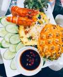 Cơm chiên dứa hải sản