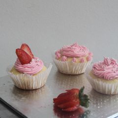A picture of Strawberry Filled Cupcakes.