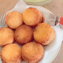 A picture of Cheesy bread chicken patties.