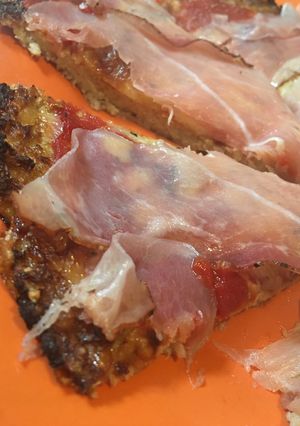 A picture of Cauliflower Keto Pizza.