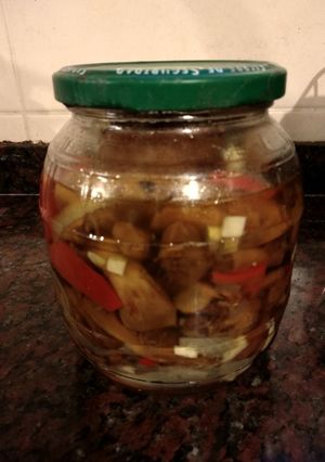 Una foto de Hongos en escabeche