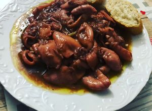 Foto principal de Chipirones encebollados