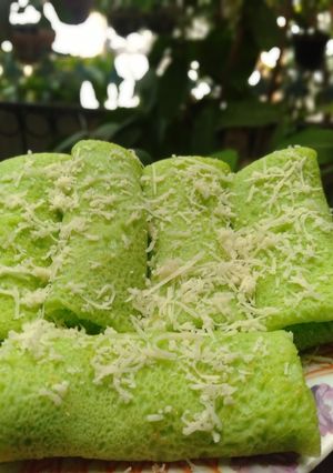 Foto resep Dadar Gulung isi Pisang Keju