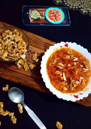 अखरोट पपीता हलवा (Akhrot papita halwa recipe in hindi) रेसिपी मुख्य फोटो