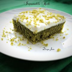 A picture of Ispanakli Kek (Turkish Spinach Cake).
