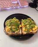 Tostadas saludables de palta