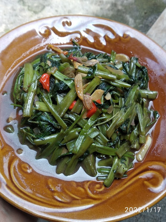 Langkah Mudah untuk Menyiapkan Cah kangkung terasi Anti Gagal