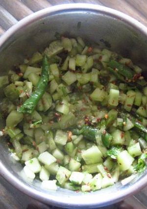 A picture of Crunchy Khamang Kakdi.