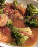 Spicy Shrimp and Broccoli In Chipotle Wine Broth