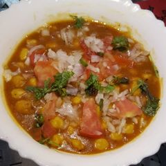 A picture of Kathiyawari choley.