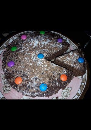 A picture of Bourbon Biscuit cake.
