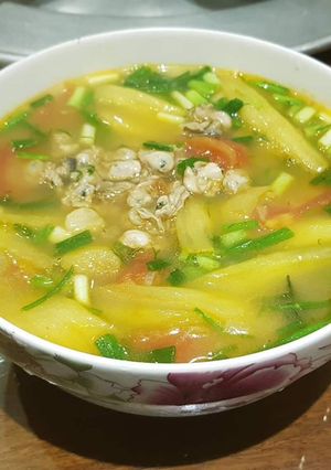 Hình của món Canh hà nấu dọc mùng.
