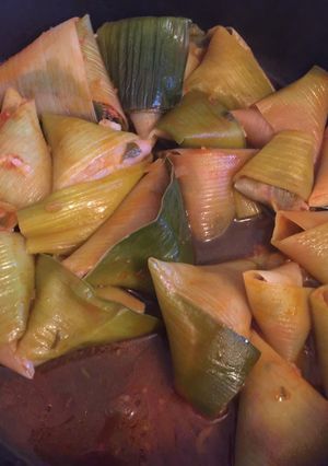 A picture of Stuffed Leek Leaves.