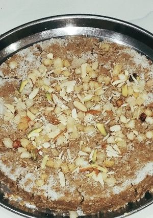તલ ગોળ પાક (Til Jaggery Paak Recipe in Gujarati) રેસીપી મુખ્ય ફોટો
