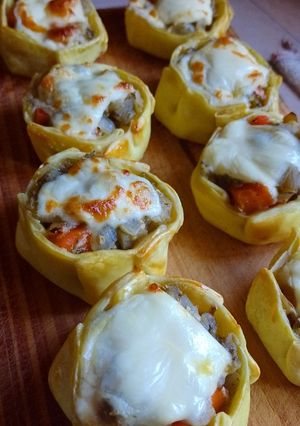 Una foto de Canastitas de berenjena y verduras