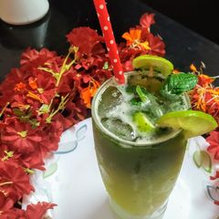 A picture of Lemon pudina sharbat.