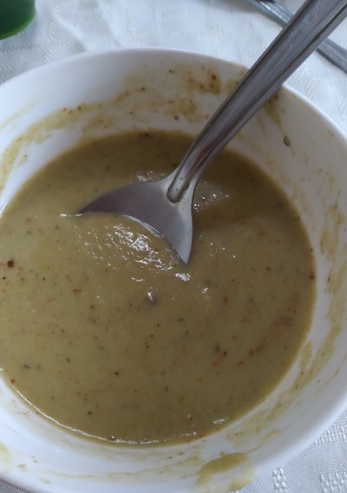 Una foto de Crema de brócoli y berenjena