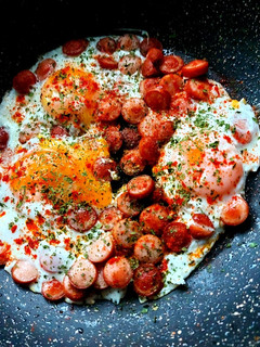 Virslis tükörtojás recept fotója