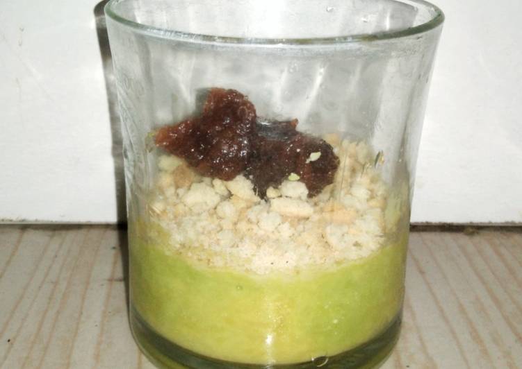 Avocadumb (Avocado, Date palm, Biscuit crumb)