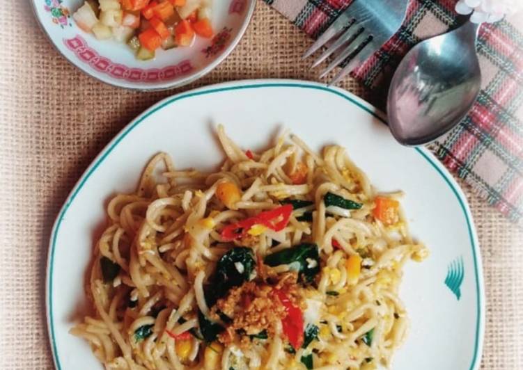 Langkah Mudah untuk Membuat Mie Goreng Homemade Daun Kelor yang Menggugah Selera