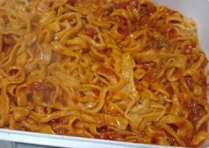 Tallarines de morrones rojos Receta de Laura Corbo- Cookpad