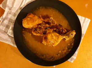 Foto di Pollo con crema di verdure in pentola a pressione