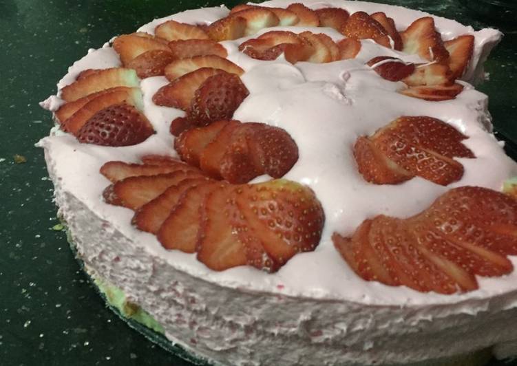 Simple Way to Prepare Ultimate Easy lazy strawberry cheesecake