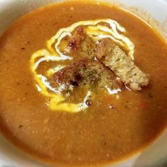 A picture of Tomato cream soup.