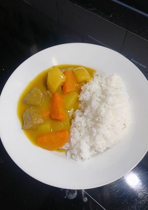 Hình của món Curry (Cà ri bò kiểu Nhật).