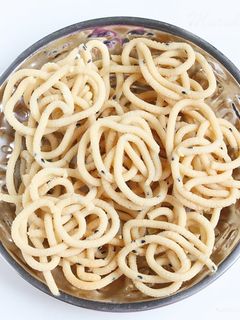 பொட்டு கடலை முறுக்கு செய்முறை முக்கிய புகைப்படம்
