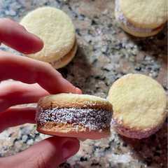 Una foto de Alfajores de Maicena