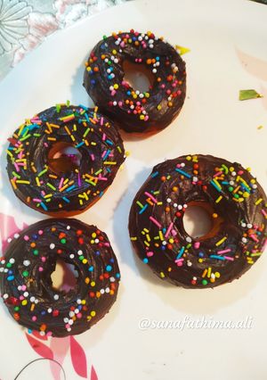 A picture of Donuts 🍩.