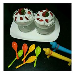 A picture of Sweet with cream.