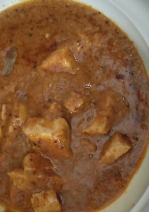 A picture of Shahi paneer.