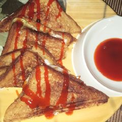 A picture of Mayo vegetable cheese sandwich.