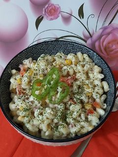 Fokhagymás-baconös, kukoricás tejszínes tészta 🧄🧀🌽🥓🍜🍻 recept fotója