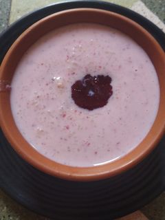 સ્ટ્રોબેરી ફિરની રેસીપી મુખ્ય ફોટો