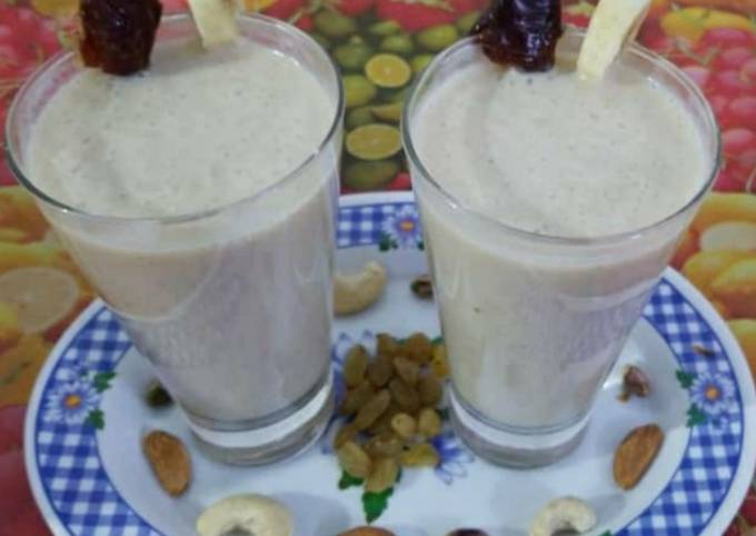 Dry Fruit Banana Smoothie