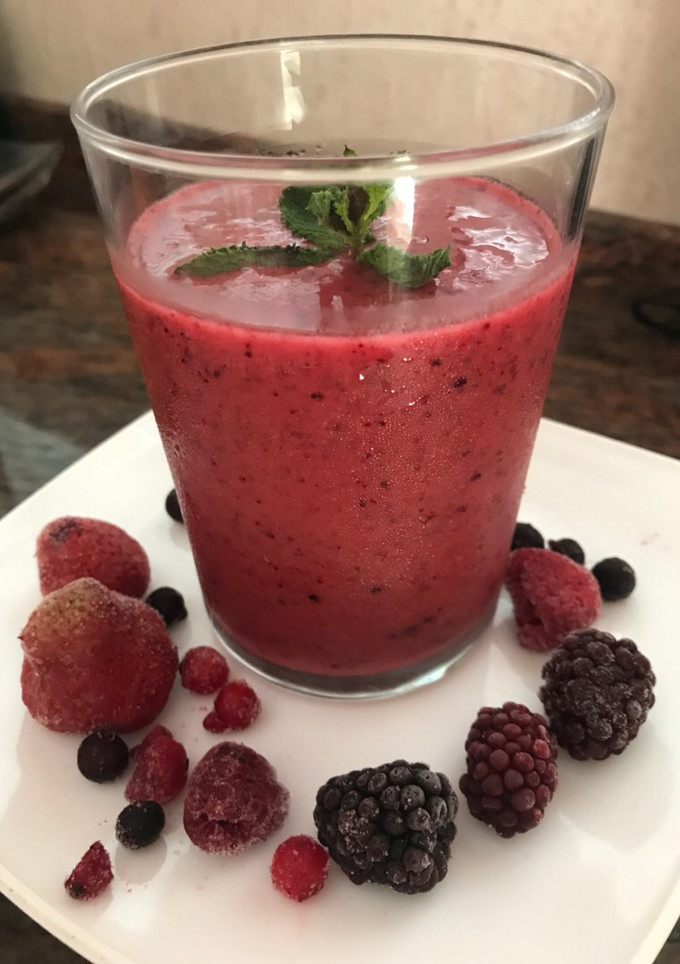 Una foto de Smoothie red fruits