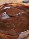 Mousse de ciocolată neagră pentru torturi/prăjituri