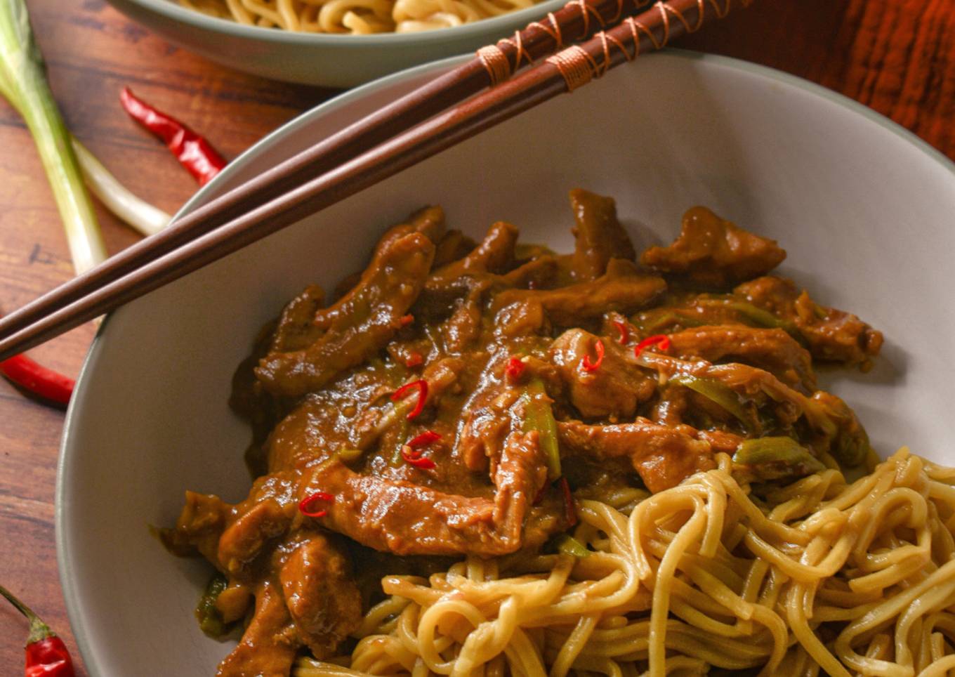Spicy Ginger & Garlic Pork Stir Fry