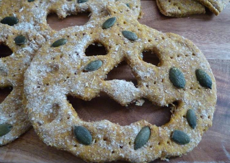 Step-by-Step Guide to Make Ultimate Pumpkin Spelt Crackers