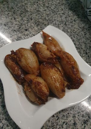صورة لوصفة بصل محشي بطريقة سهلة ونباتيه وحامض 😋😋